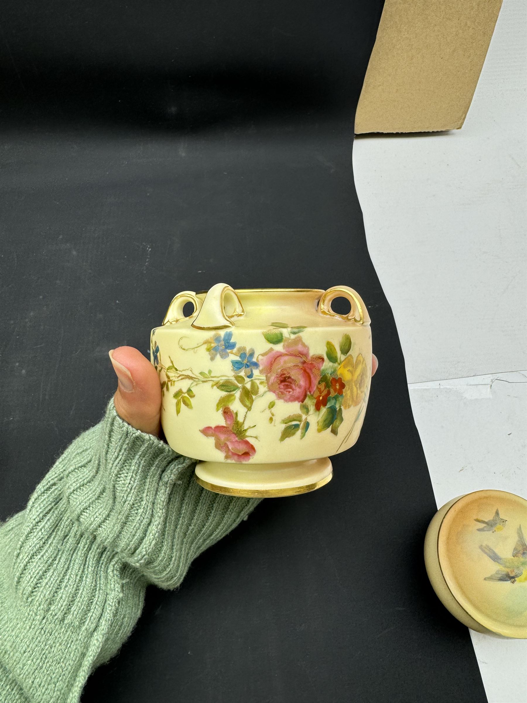 Collection of Royal Worcester blush ivory ceramics, including a graduating set of posey baskets, miniature flatback jug, covered jars etc (19) 