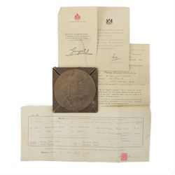 WWI bronze death plaque for George Scales Whiting, with original card envelope and letter 