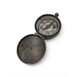 Early 20th century brass pocket compass by Negretti & Zambra, with personal engraving to front cover to 'Trooper E.O Robotham' dated 1900, H7cm