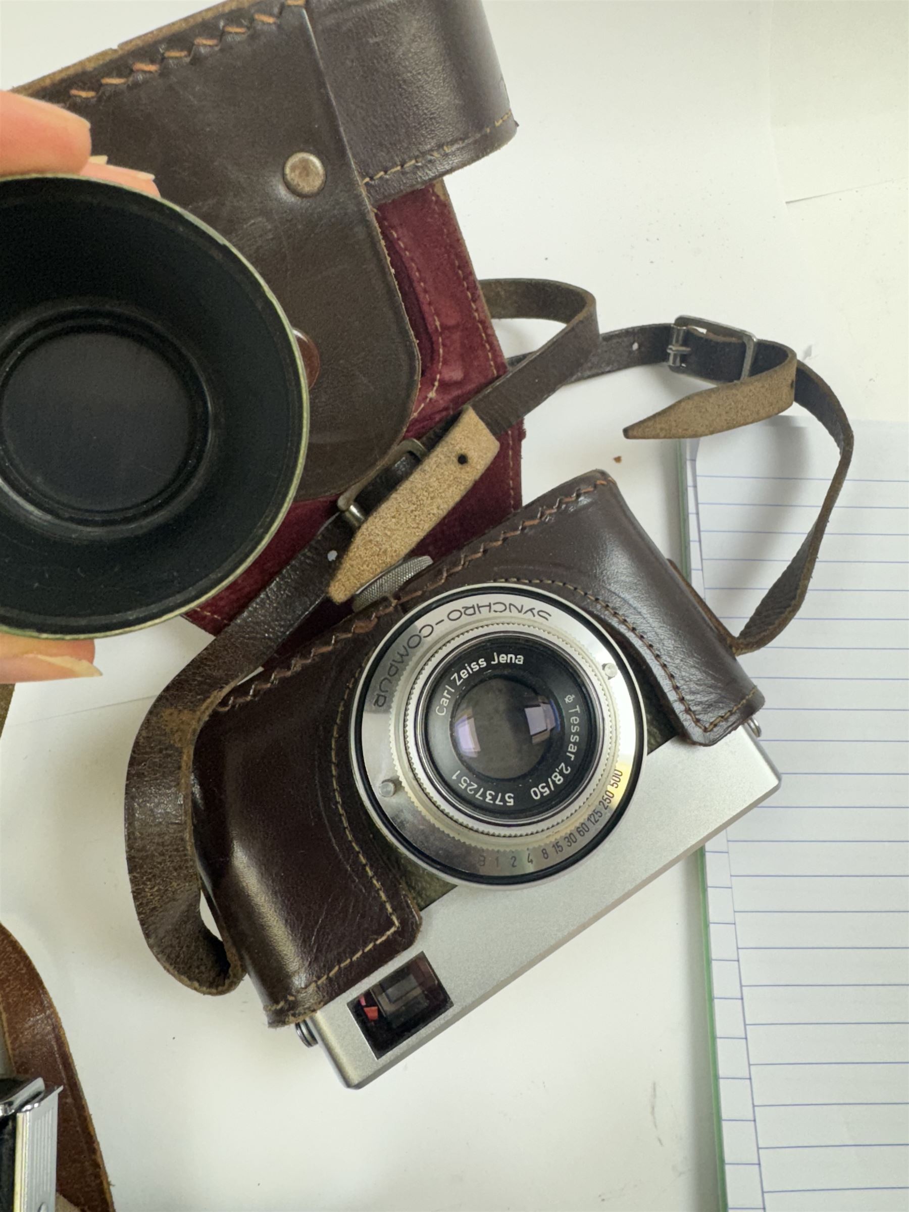 Collection of 35mm rangefinder cameras and similar, to include King Regula L, Balda Baldessa serial no. 370514, Synchro Compur MX V, Kodak Retina Ib serial no. 179811, Kodak 66 Model II and a Zeiss Ikon Contaflex, all with brown cases, with two leather camera bags and accessories