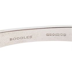 Boodles 'Labyrinth' platinum round brilliant cut diamond bangle, London 2009, total diamond weight approx 0.50 carat