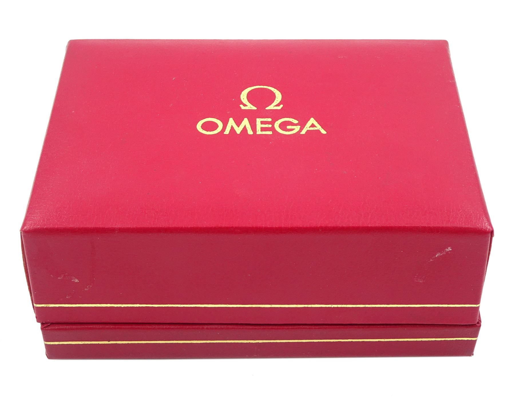 Omega ladies 9ct gold manual wind wristwatch, oval champagne dial with baton hour markers, Cal. 625, on integral 9ct gold bracelet, London 1977/78, boxed with papers