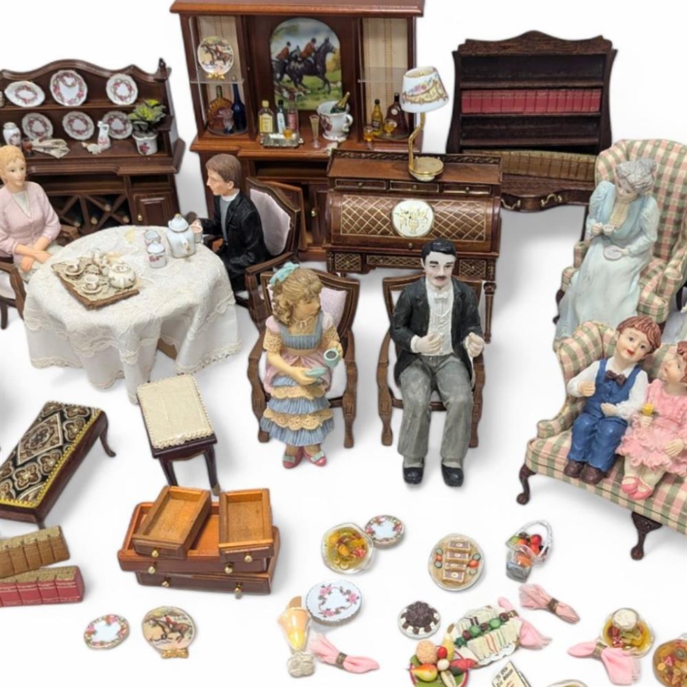 Highlights: Little Houses, Big Dreams - Doll Houses & Their Accessories